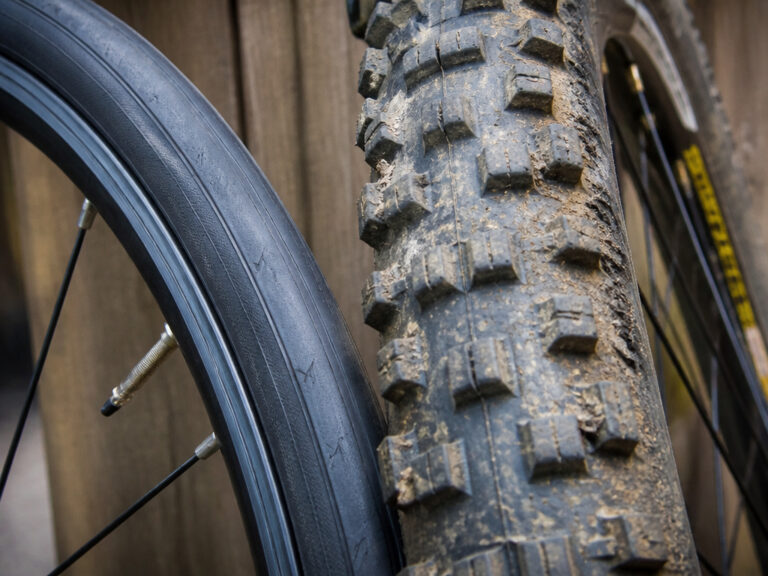 Choosing Between a Road Bike and a Mountain Bike Guide